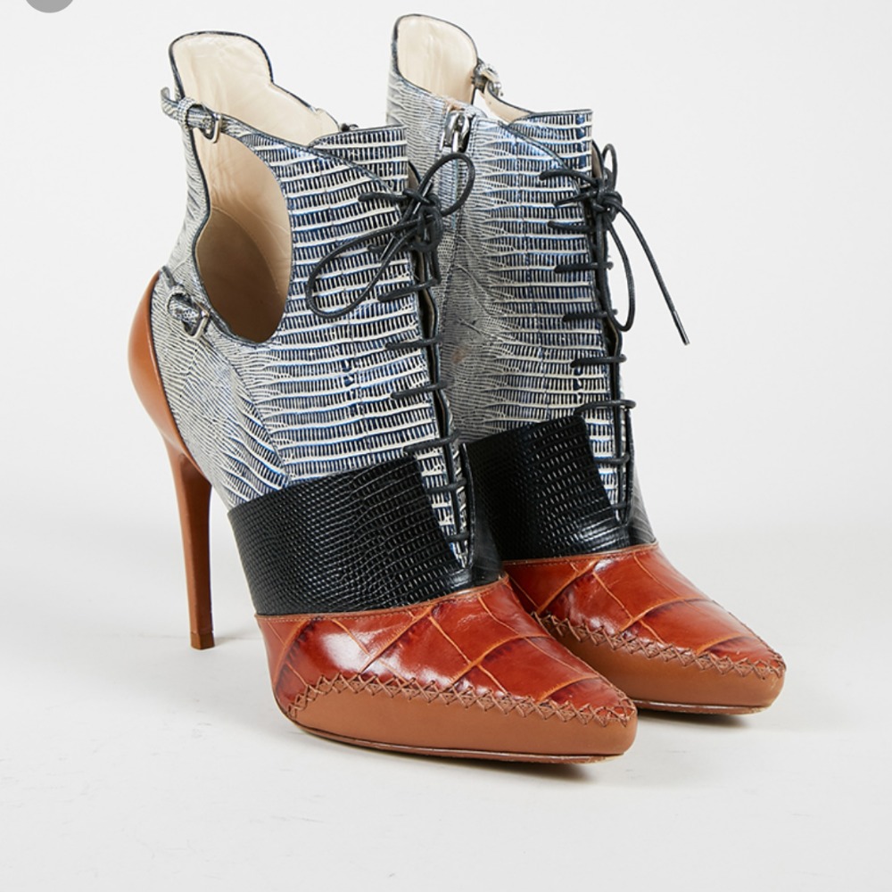 Meet your Posher, Mercedes